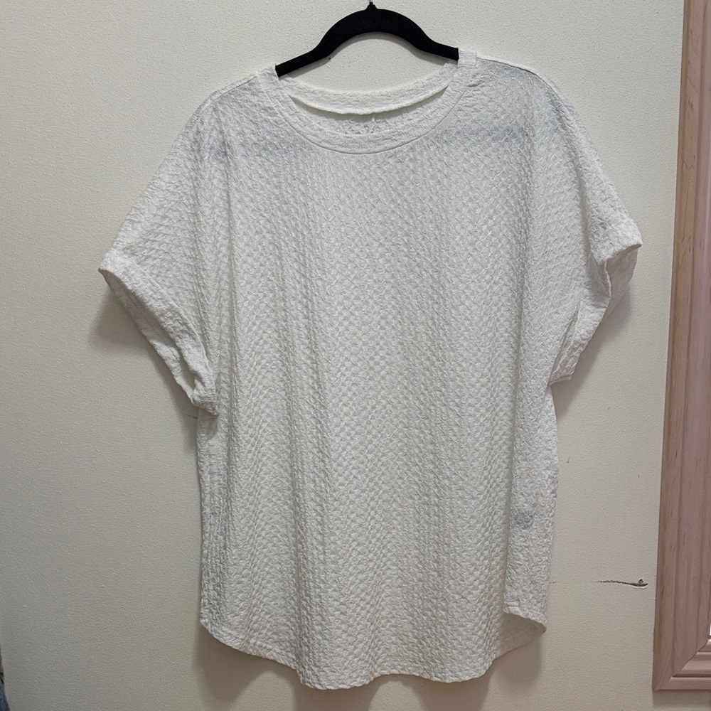 Elegant White Textured Women's Top